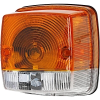 LAMPA PRZEDNIA CASE DEUTZ FAHR JOHN DEERE 3121089R91